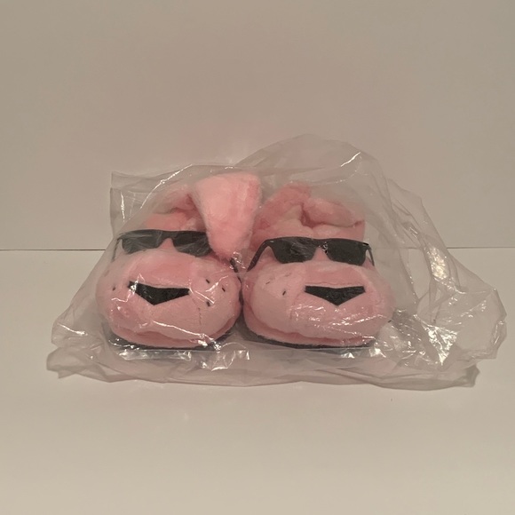 🐰 [BRAND NEW] 2018 ENERGIZER BUNNY SOFT PLUSH PINK SLIP ON HOUSE SLIPPERS 🐰 - Picture 1 of 9